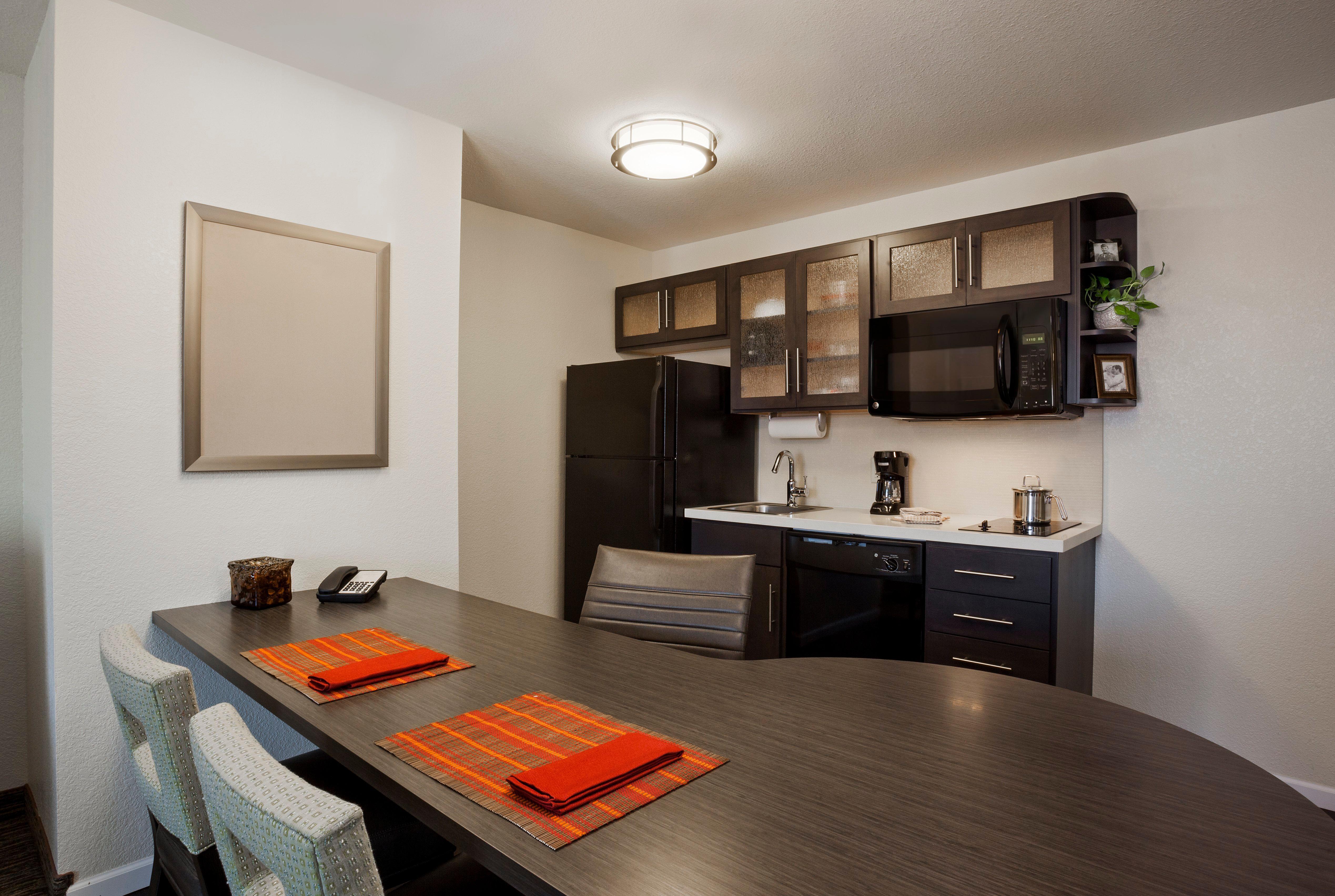 Candlewood Suites Denver North - Thornton By Ihg Εξωτερικό φωτογραφία